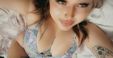 ゲイディルドオンリーファンズ 裸 写真