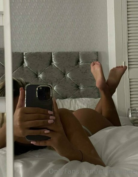 Maddie Grimaldi 裸モデル 写真