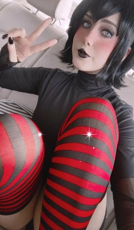 JOI オンリーファンズ HD 写真