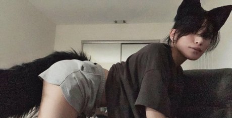 アナルファックオンリーファンズ ホットセクシー 画像