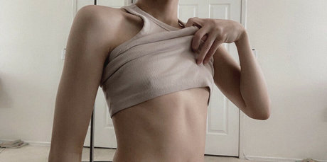 deathlooming ホット女優 画像