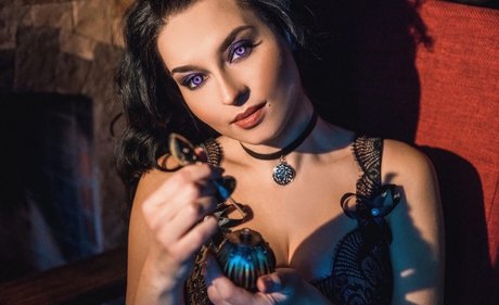 ティーンレズビアンオンリーファンズ 限定 画像