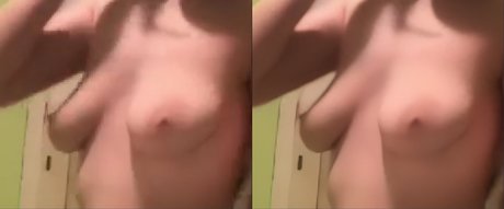 Lily Haining スター 裸 画像