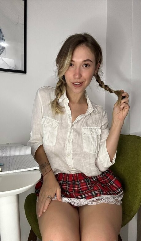 teach ella ポルノスター ホット 写真