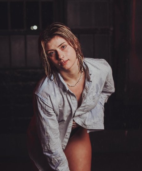 軍事オンリーファンズ 無料ヌード 写真