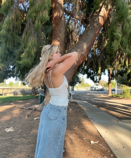 フェラチオ ティーン オンリーファンズ セクシーヌード ギャラリー