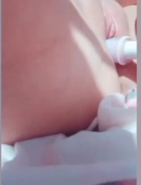 Kalymne Sampaio 写真集