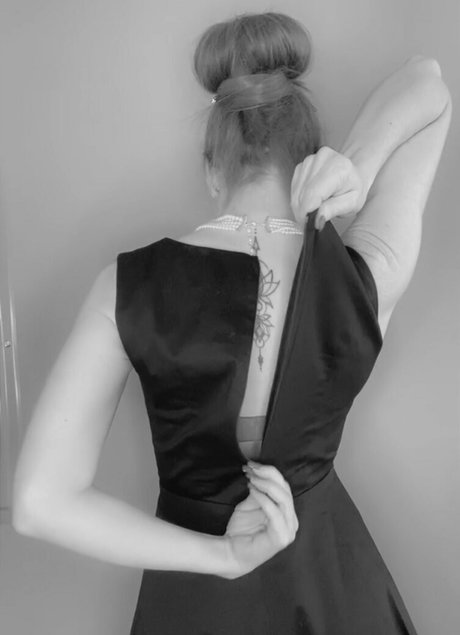 ワックスオンリーファン 無料裸 画像