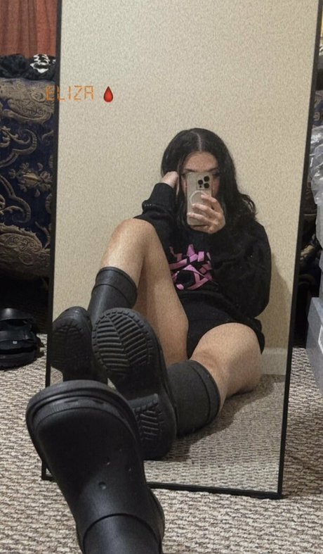 ComradeLilith 最高の女優 写真