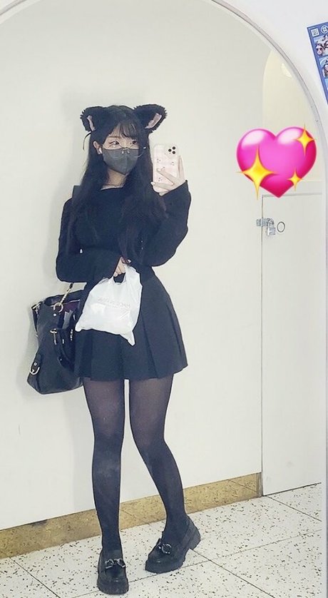 コスプレ ヘンタイ オンリーファンズ セクシーヌード 画像