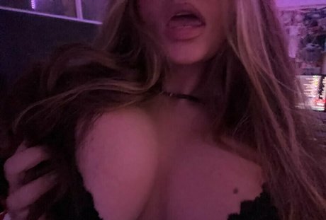 moonwolgirl ポルノスター アダルト ギャラリー