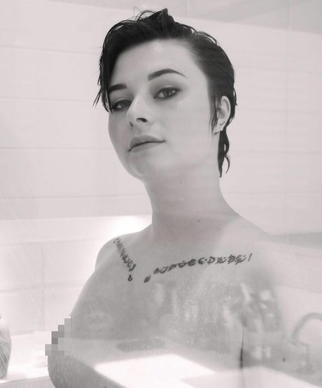 Harliantihero ホットなポルノスター 画像