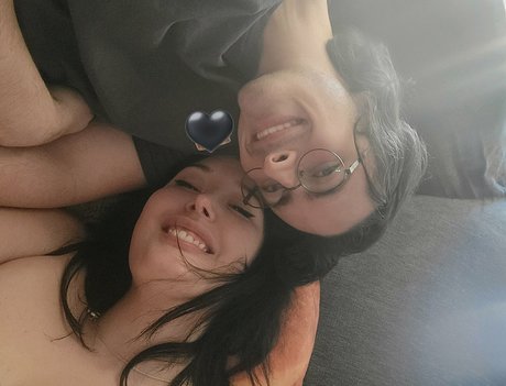 イギリスのおばあちゃんオンリーファンズ 裸 写真