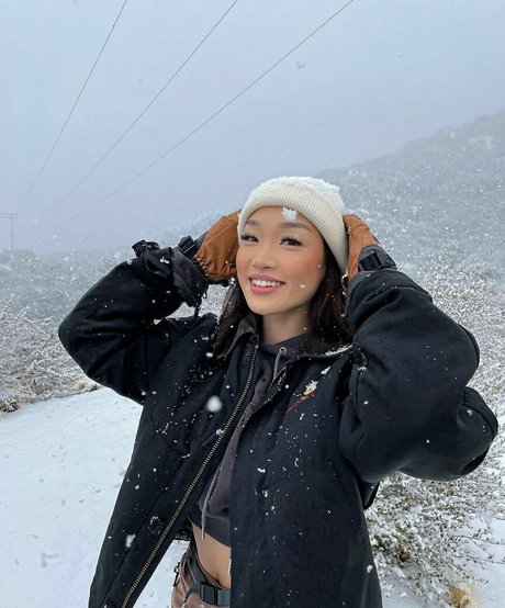 ぽっちゃりカップルオンリーファンズ アートポルノ 写真