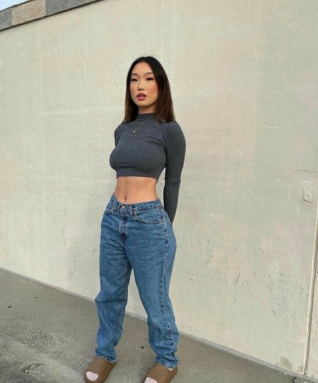 ぽっちゃりカップルオンリーファンズ ヌード 写真