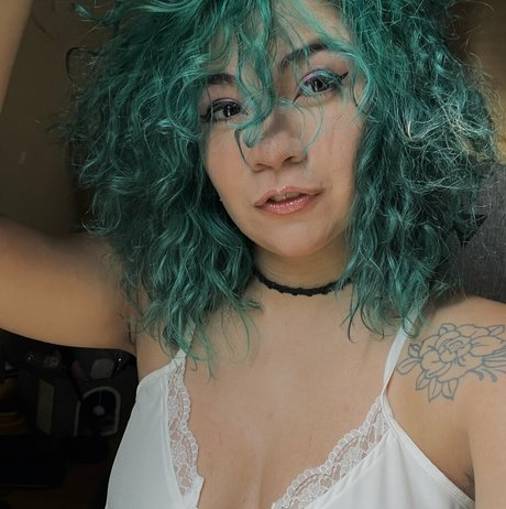 ティーンカップルのオンリーファンズ アート裸 ギャラリー