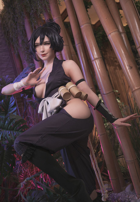 コスプレファックオンリーファンズ セクシー裸 写真