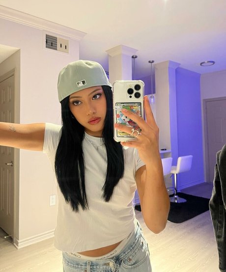 かわいいブロンドのオンリーファンズ ホットポルノ 写真