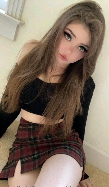 スペードのクイーン オンリーファンズ ホットヌード 写真