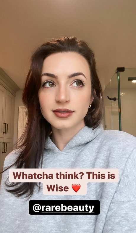 Gibi Asmr ヌード女優 写真