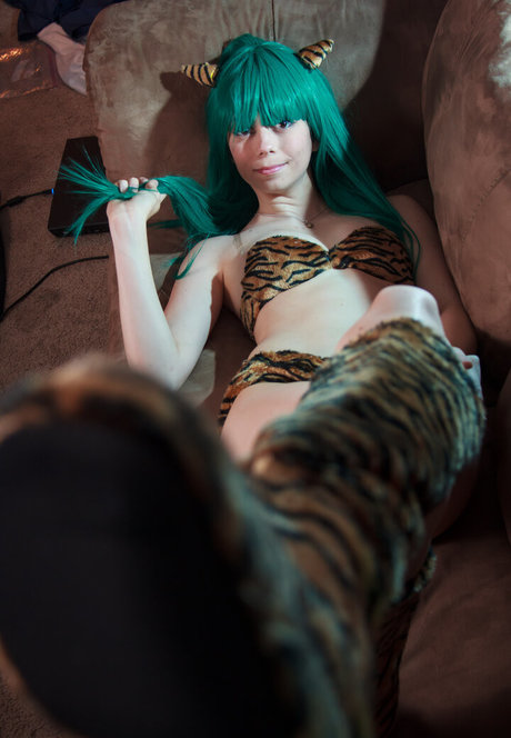 ビキニプリンセスオンリーファンズ 無料アダルト 写真