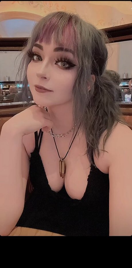 Stellalasaurus ポルノモデル 写真