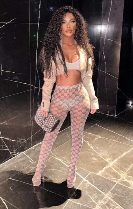 Chelsea Healey 素敵な女優 写真