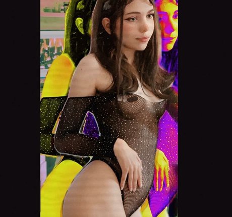 Kittew エロティック女優 ギャラリー