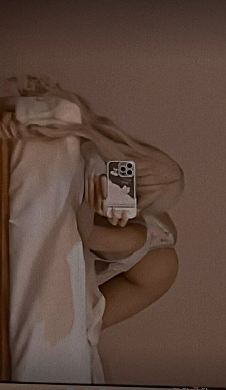 Fifi Rifis HDスター 写真