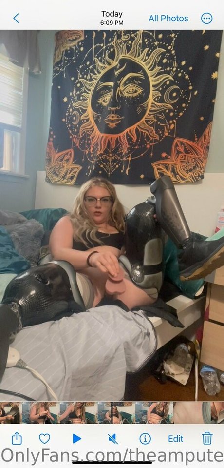 theamputeebitch 最高のスター 写真