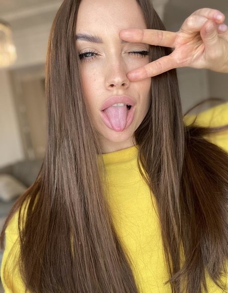 小柄な足オンリーファンズ ポルノグラフィック 写真