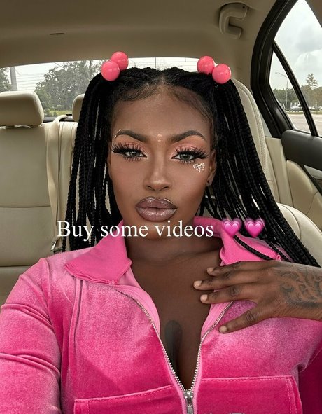 lethalthroat ポルノスター 裸 写真