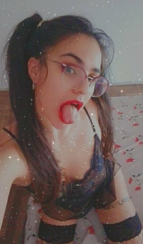 イギリスのおばあちゃんオンリーファンズ ポルノ ギャラリー