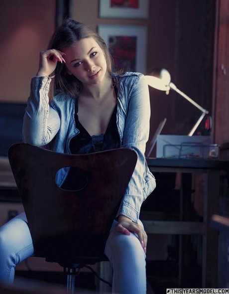 Lana Lea ホットなポルノスター 写真