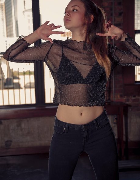 ミラーセルフィーオンリーファンズ 裸 ギャラリー