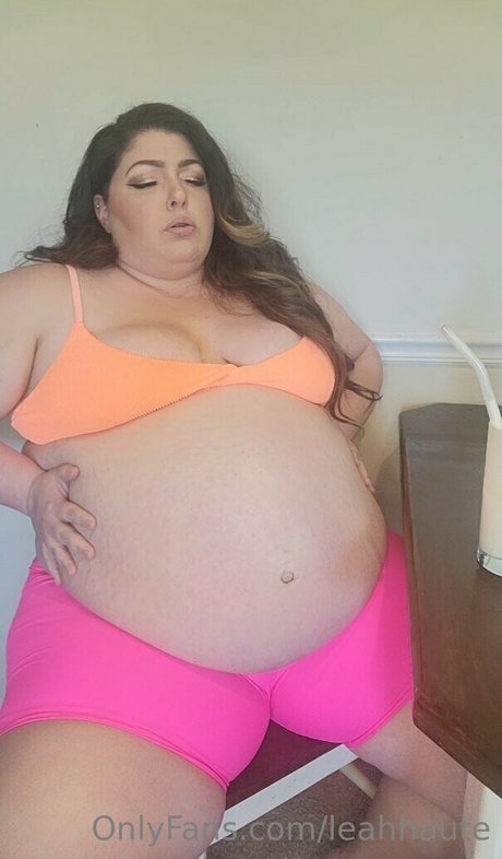 leahhaute エロティックなスター 写真