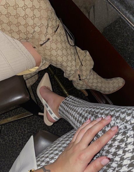 svettofficial 美しいポルノスター 写真