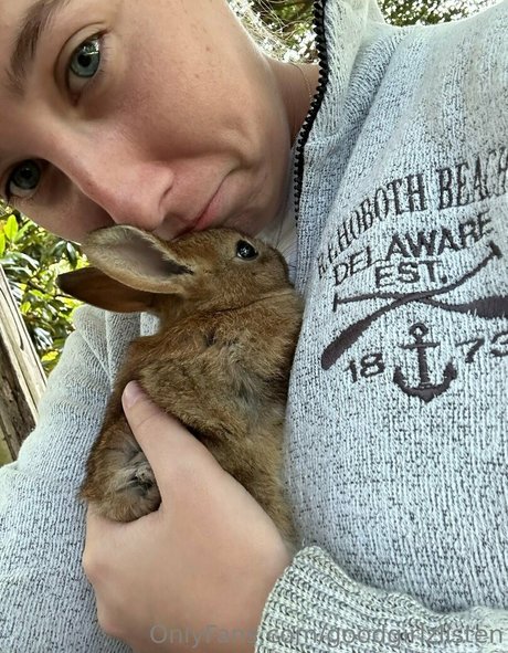 アナルxxx オンリーファンズ ポルノ 写真