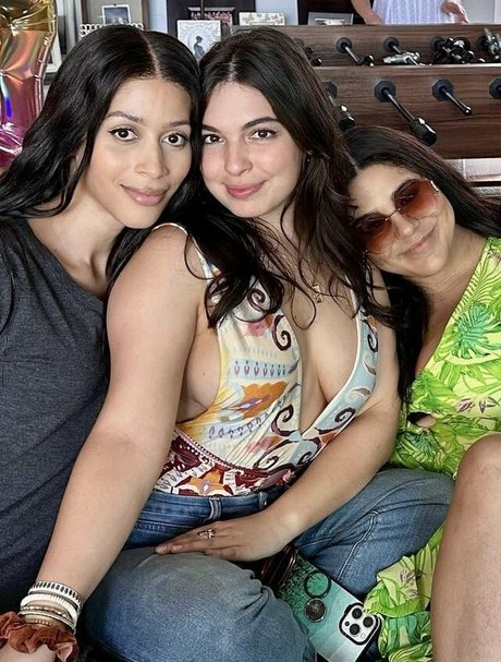 キティ・ウェット・オンリーファンズ ベスト ギャラリー