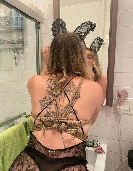 バニーアジアンオンリーファンズ アートヌード 画像