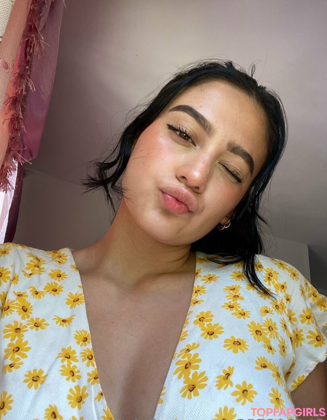 karina fernandez トップスター 写真