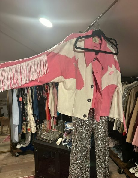 whitney 無料モデル ギャラリー