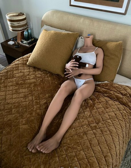 whitney ヌード女優 画像