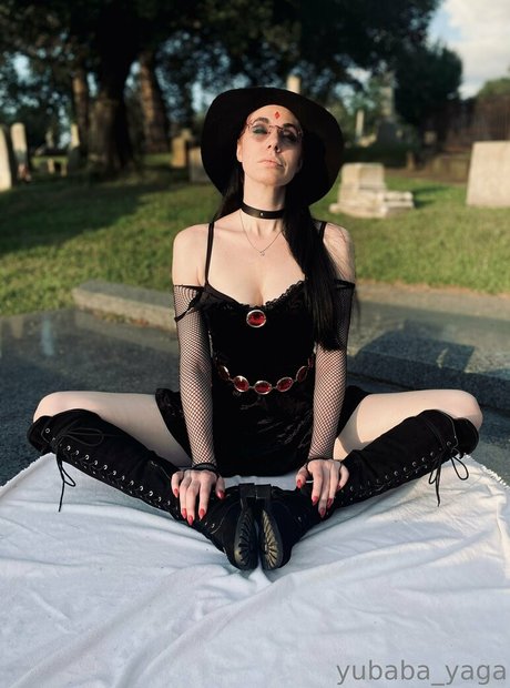 黒人ティーンオンリーファンズ ポルノ 写真