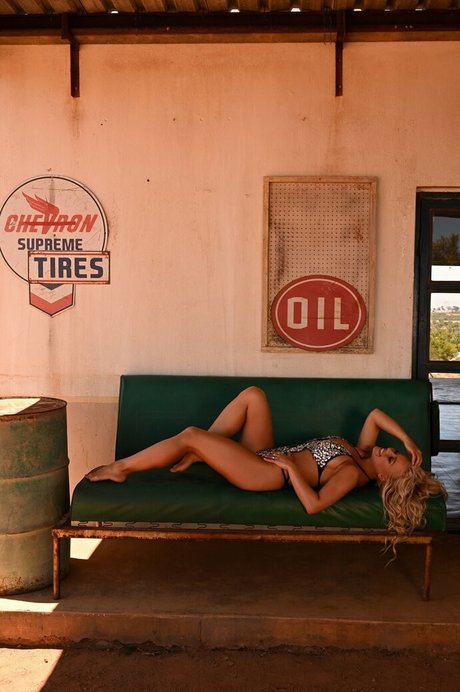 クソ野郎オンリーファンズ 美しいポルノ 画像