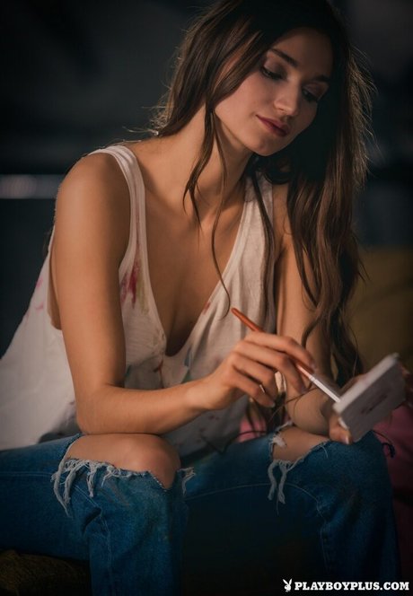 巨乳オナニーオンリーファンズ ホットヌード 写真