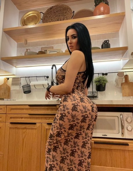 Frida Berridi 高品質モデル 写真