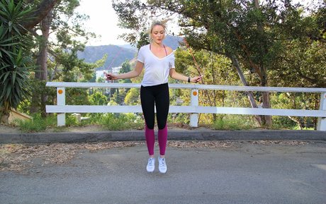 Katrina Bowden 無料スター ギャラリー