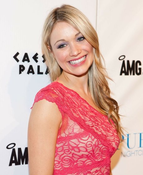 Katrina Bowden 無料のポルノスター 写真