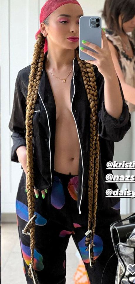 Ella Eyre エロティックモデル 写真